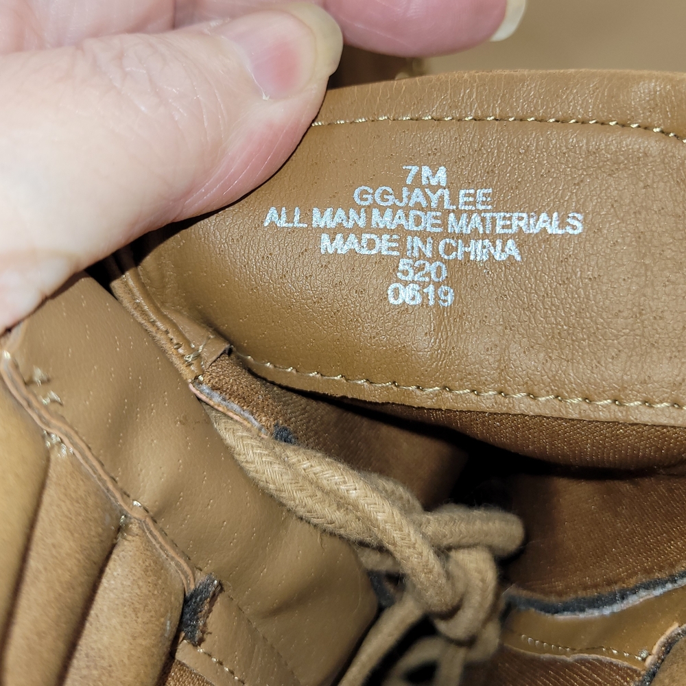 G by Guess Women’s Lace-up Heeled Combat Ankle Boots Tan Faux Leather Size 7 - Picture 6 of 11